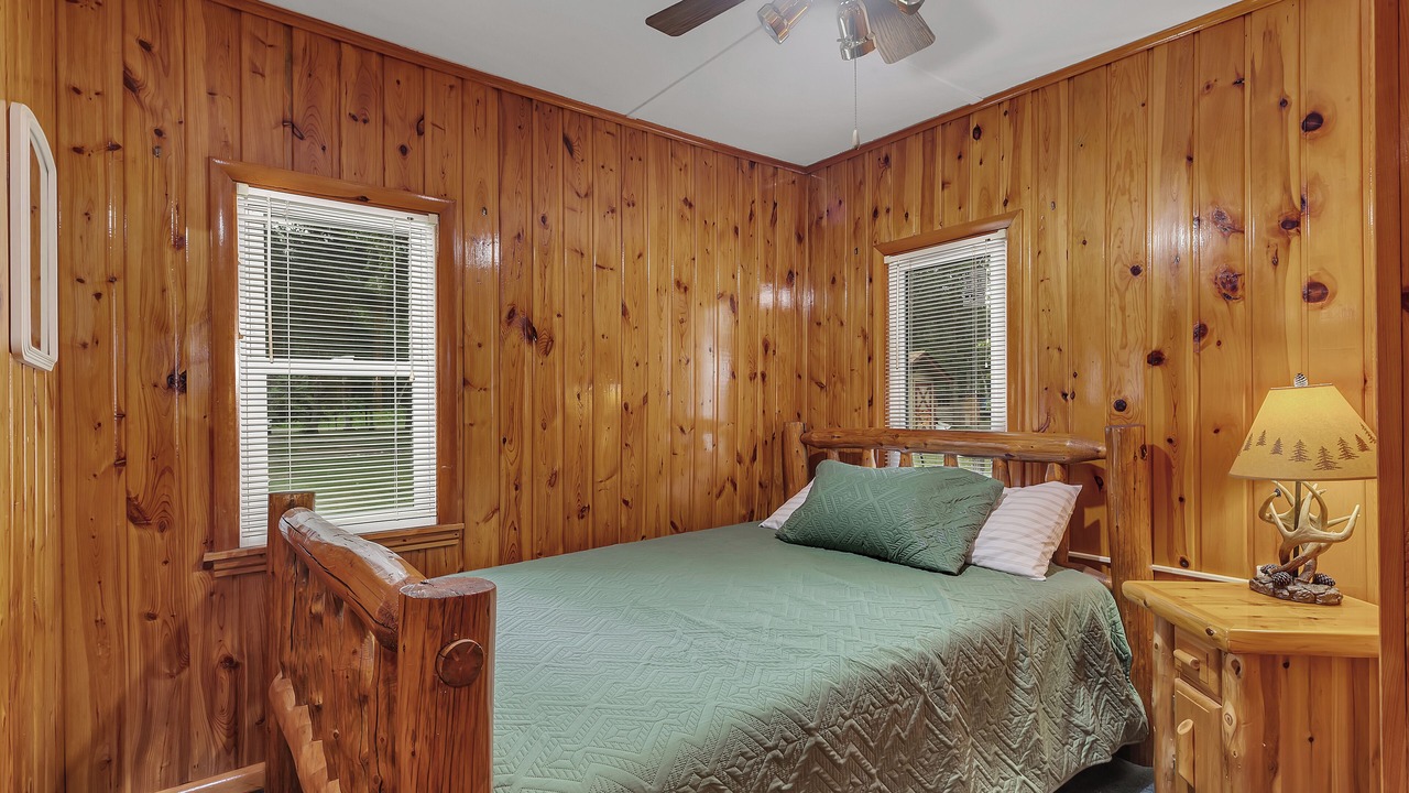 Photo of Bedroom in Crosslake