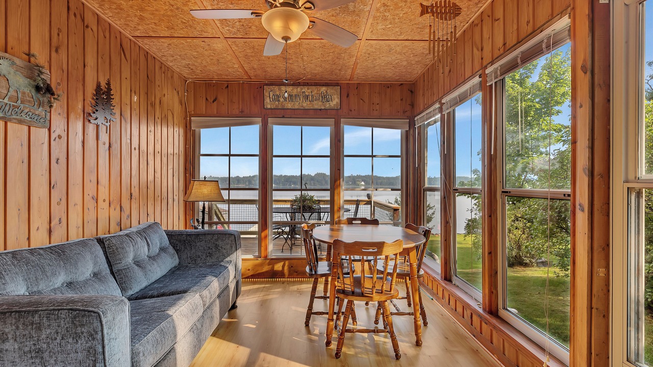 Photo of Livingroom in Crosslake