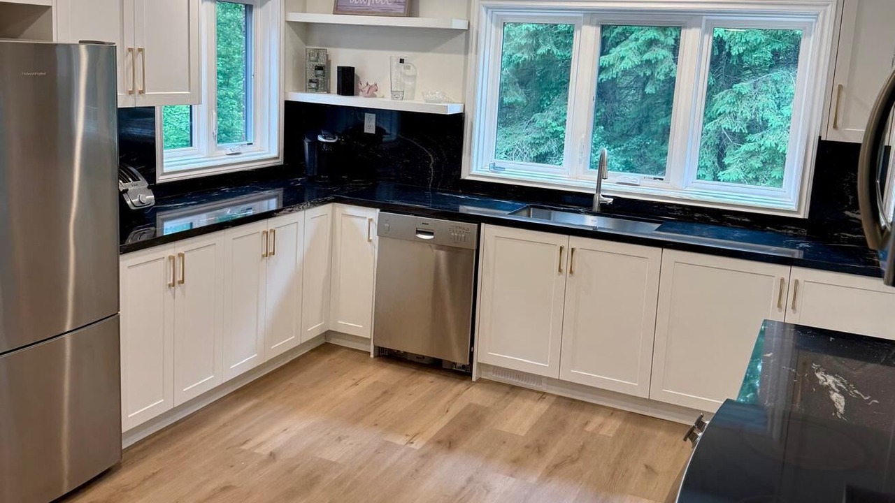 Photo of Kitchen in King