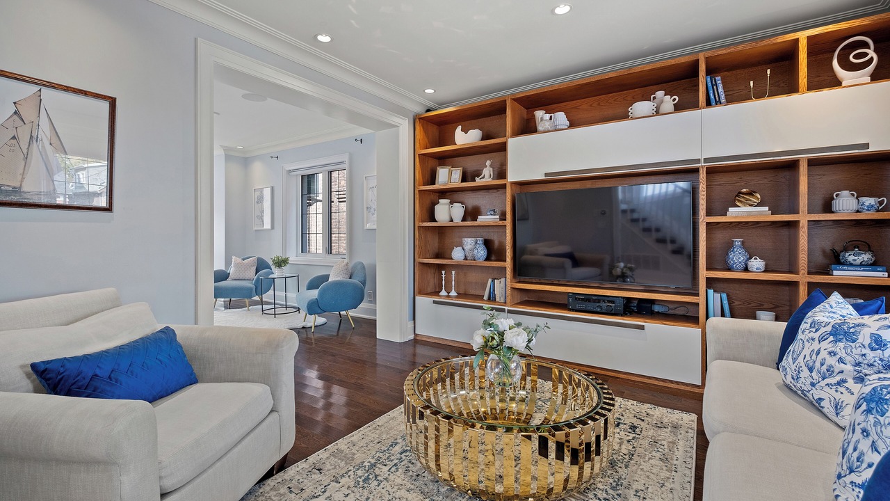 Photo of Livingroom in East York