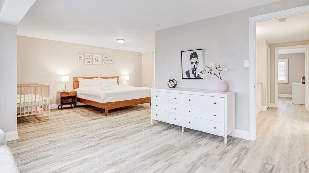Photo of Bedroom in Erin Mills