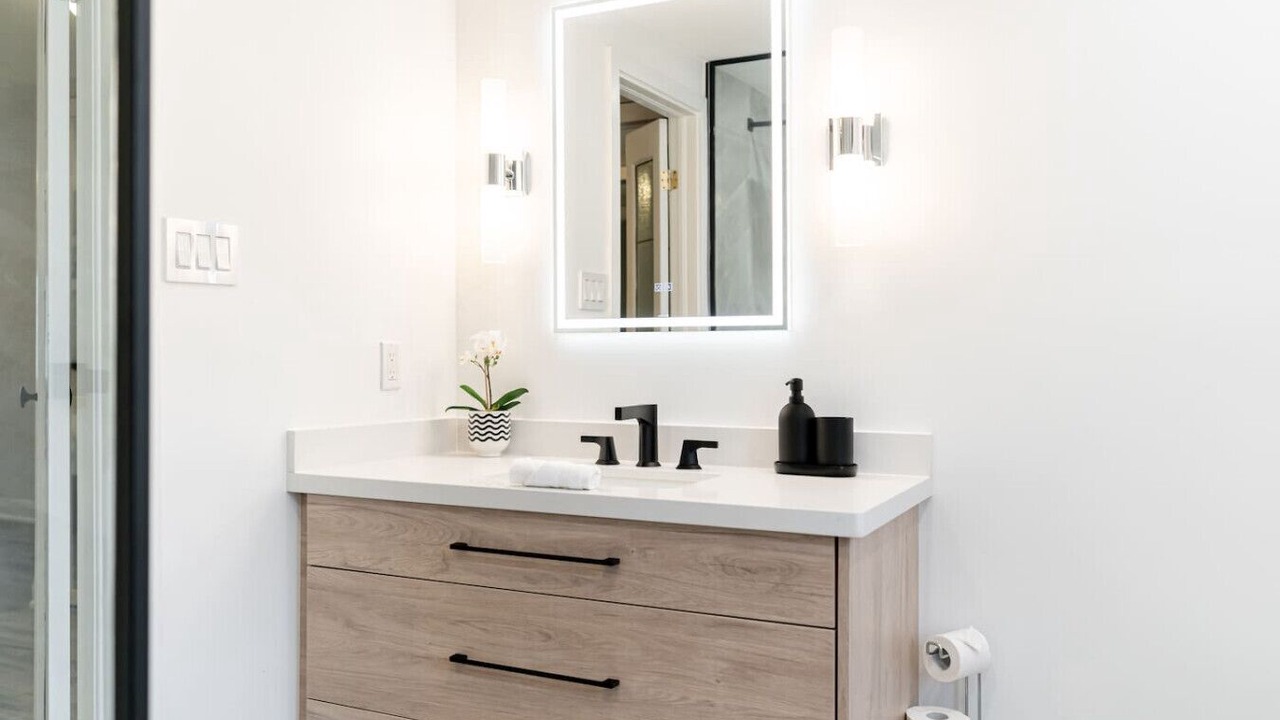 Photo of Bathroom in Erin Mills