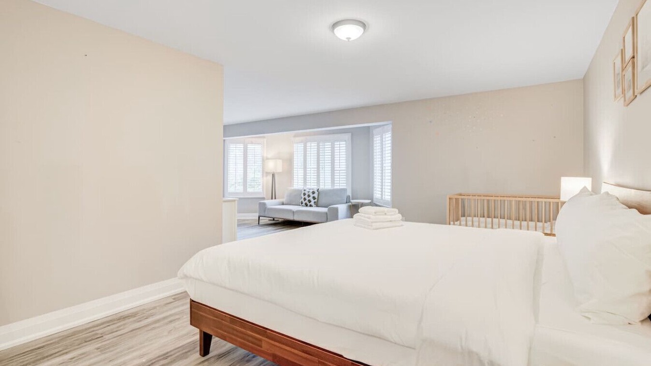 Photo of Bedroom in Erin Mills