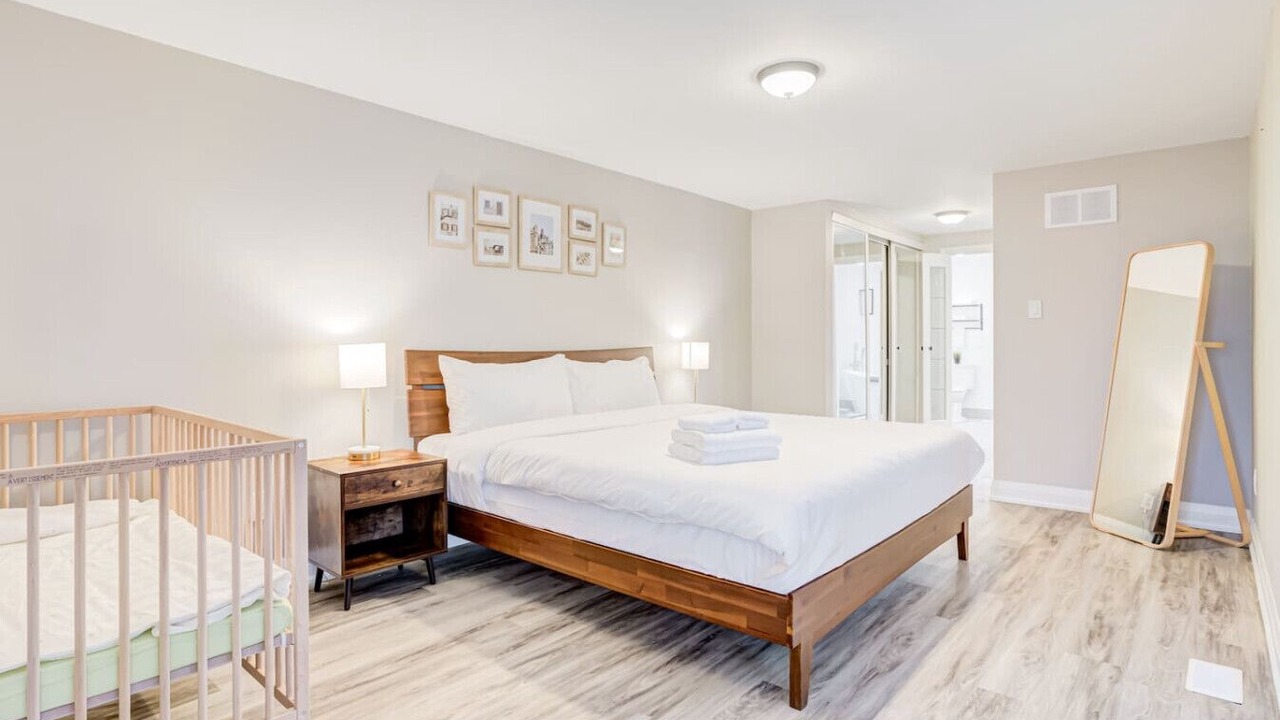 Photo of Bedroom in Erin Mills