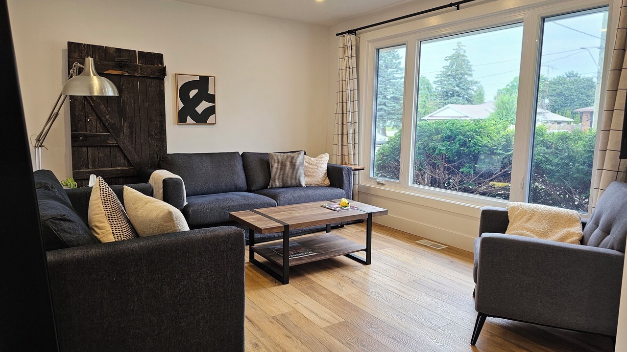 Photo of Livingroom in Cannifton