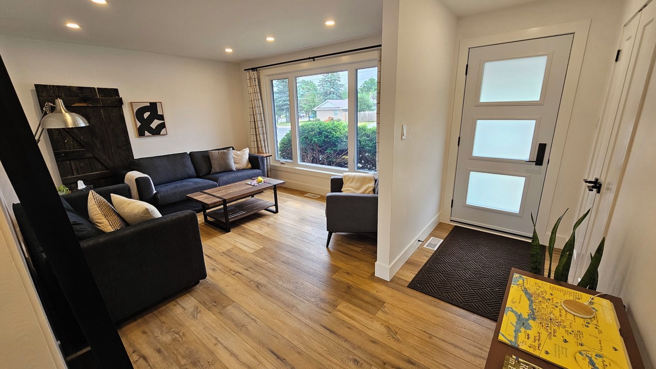 Photo of Livingroom in Cannifton
