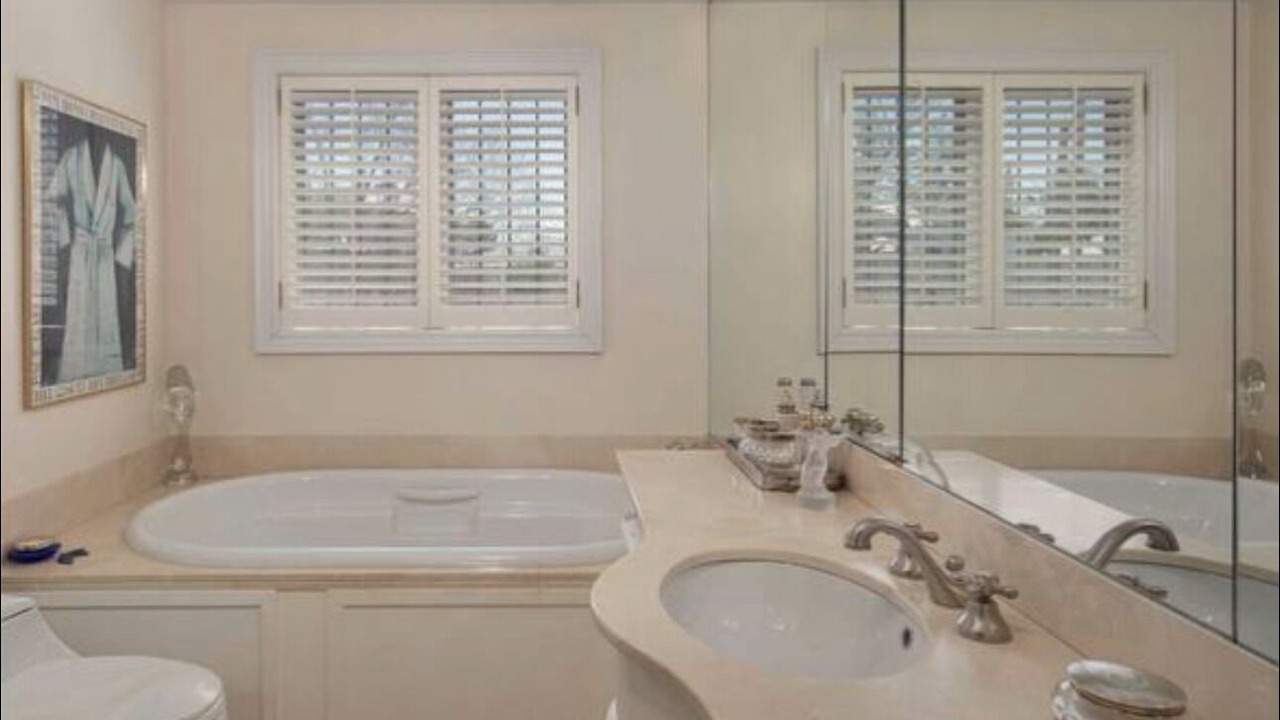 Photo of Bathroom in Forest Hill South