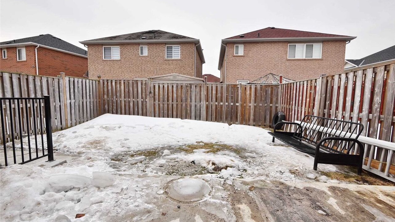 Photo of Patio Balcony in Brampton