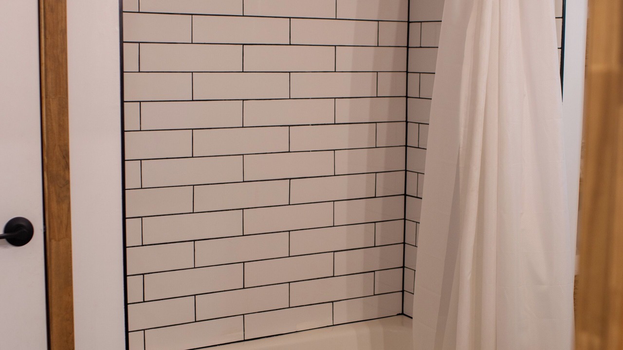 Photo of Bathroom in Dysart et al