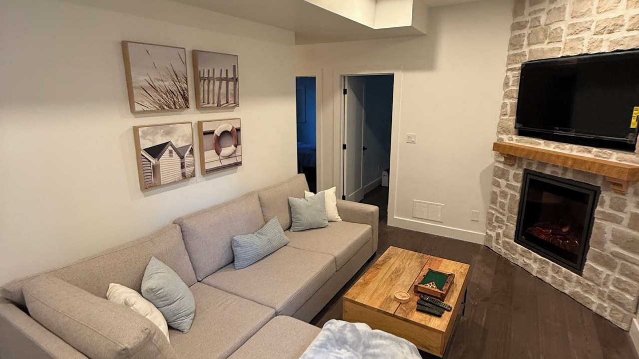 Photo of Livingroom in Bracebridge