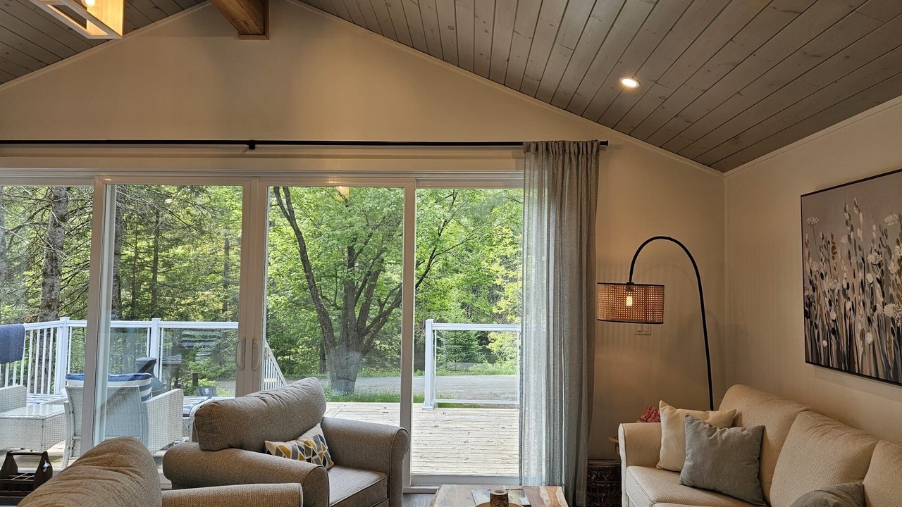 Photo of Livingroom in Bracebridge