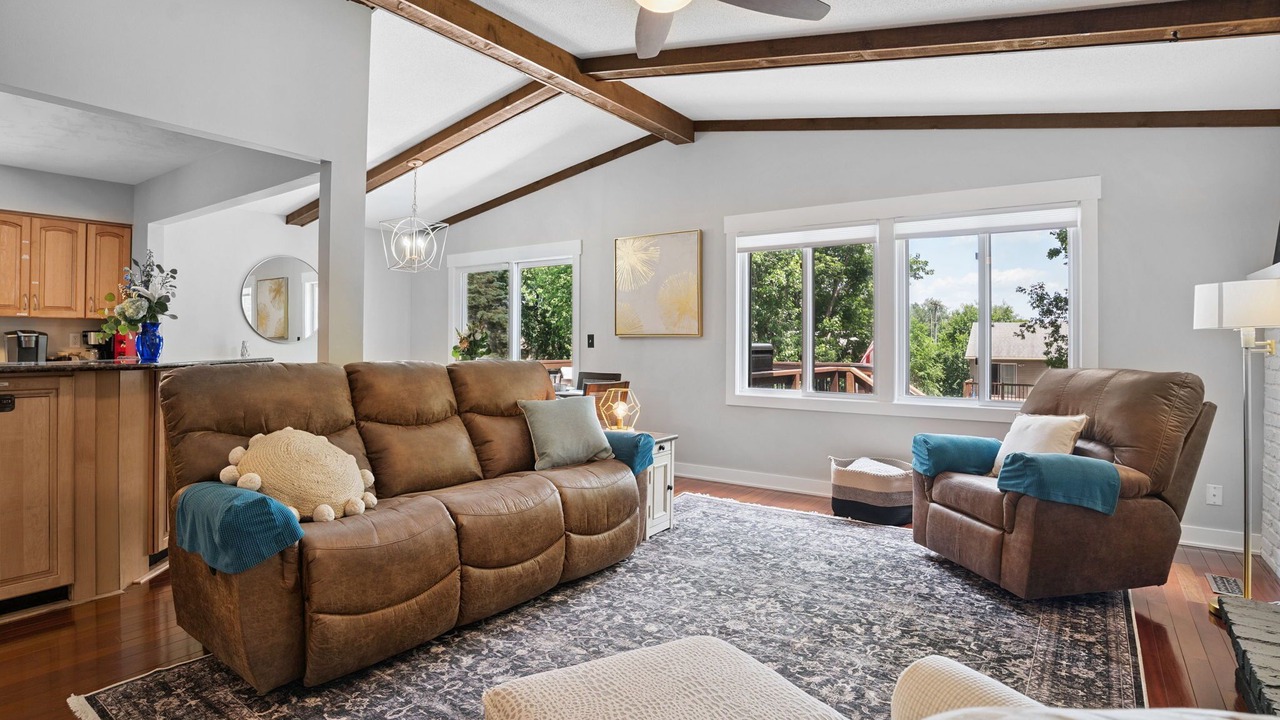 Photo of Livingroom in Mounds View
