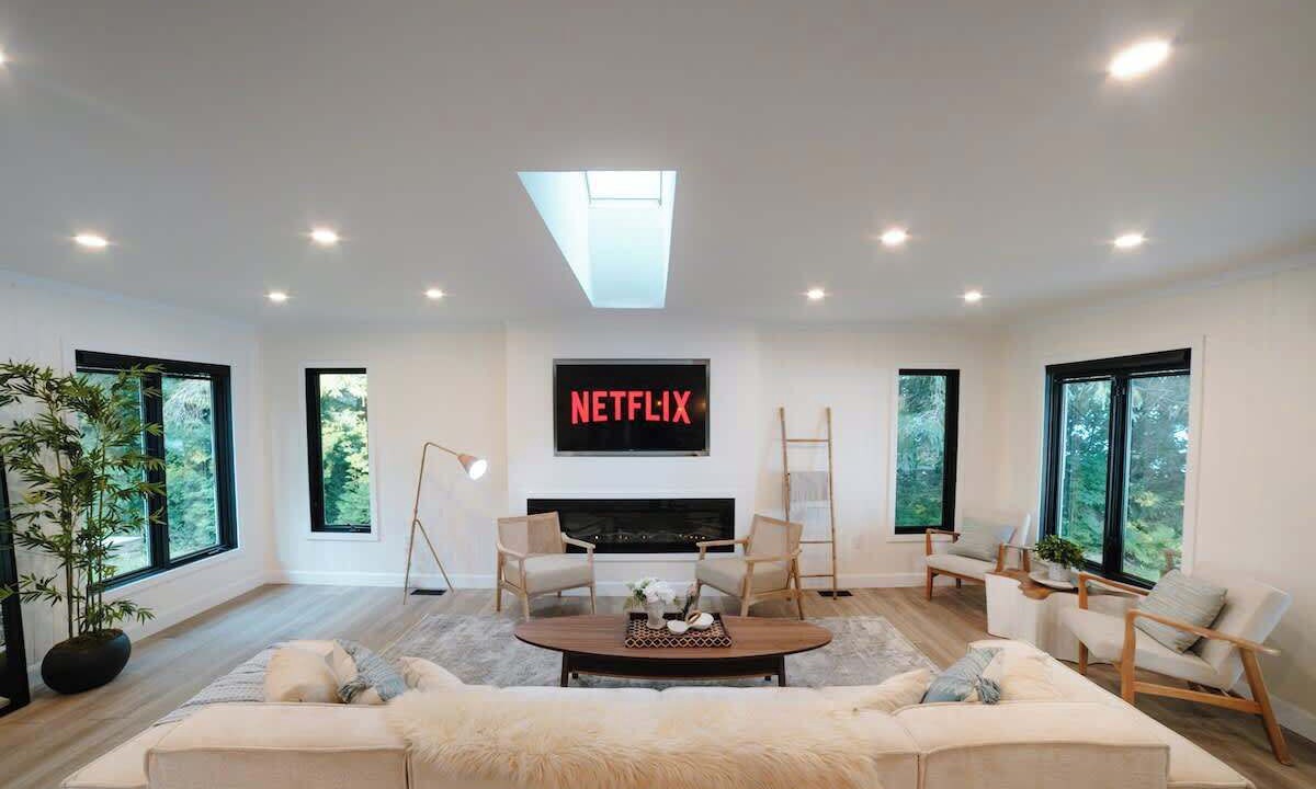 Photo of Livingroom in Fenelon Falls