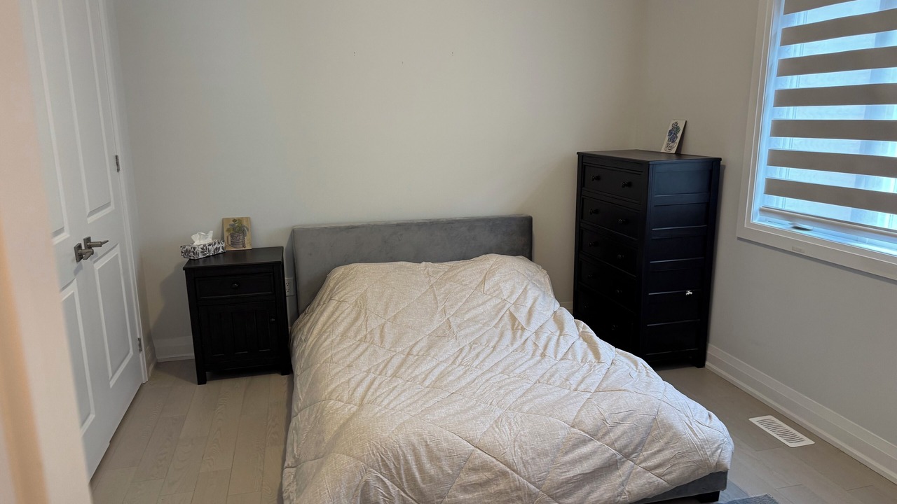 Photo of Bedroom in Richmond Hill