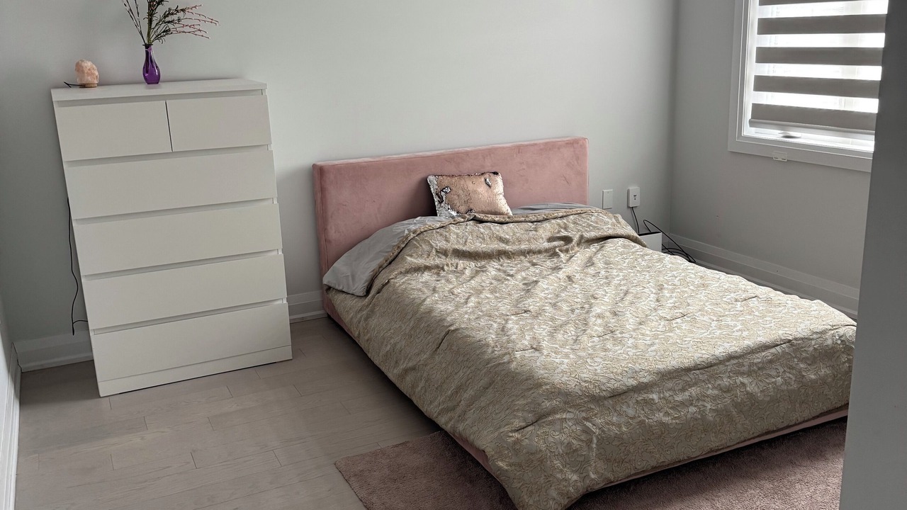 Photo of Bedroom in Richmond Hill