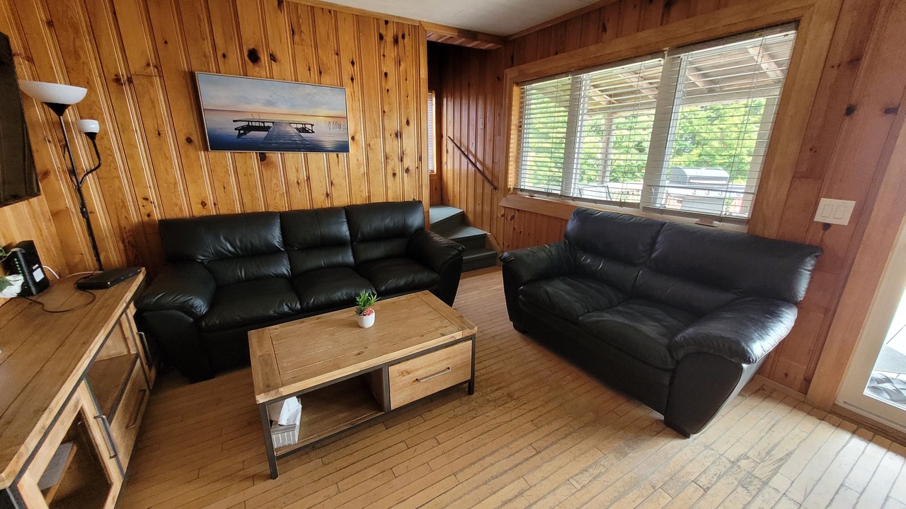 Photo of Livingroom in Petawawa
