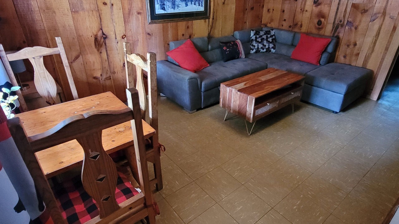 Photo of Livingroom in Petawawa