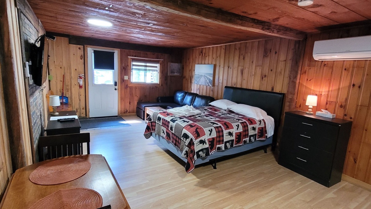 Photo of Bedroom in Petawawa