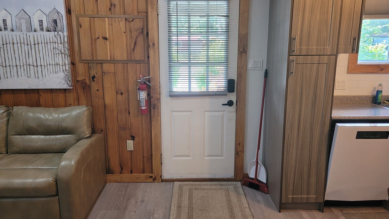 Photo of Livingroom in Petawawa