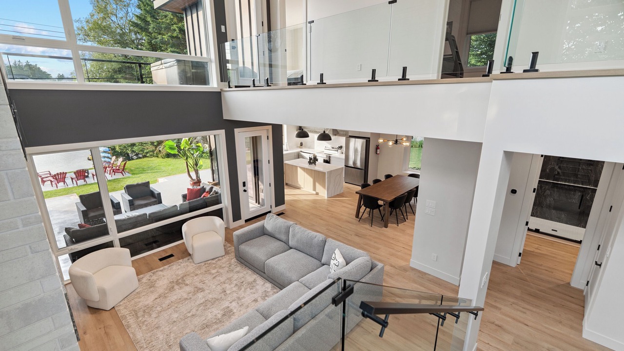 Photo of Livingroom in Bracebridge