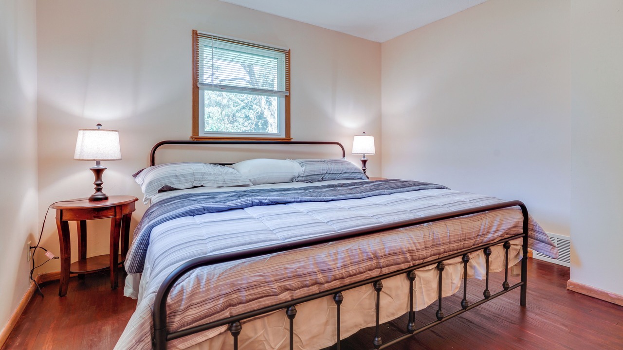 Photo of Bedroom in Brooklyn Center
