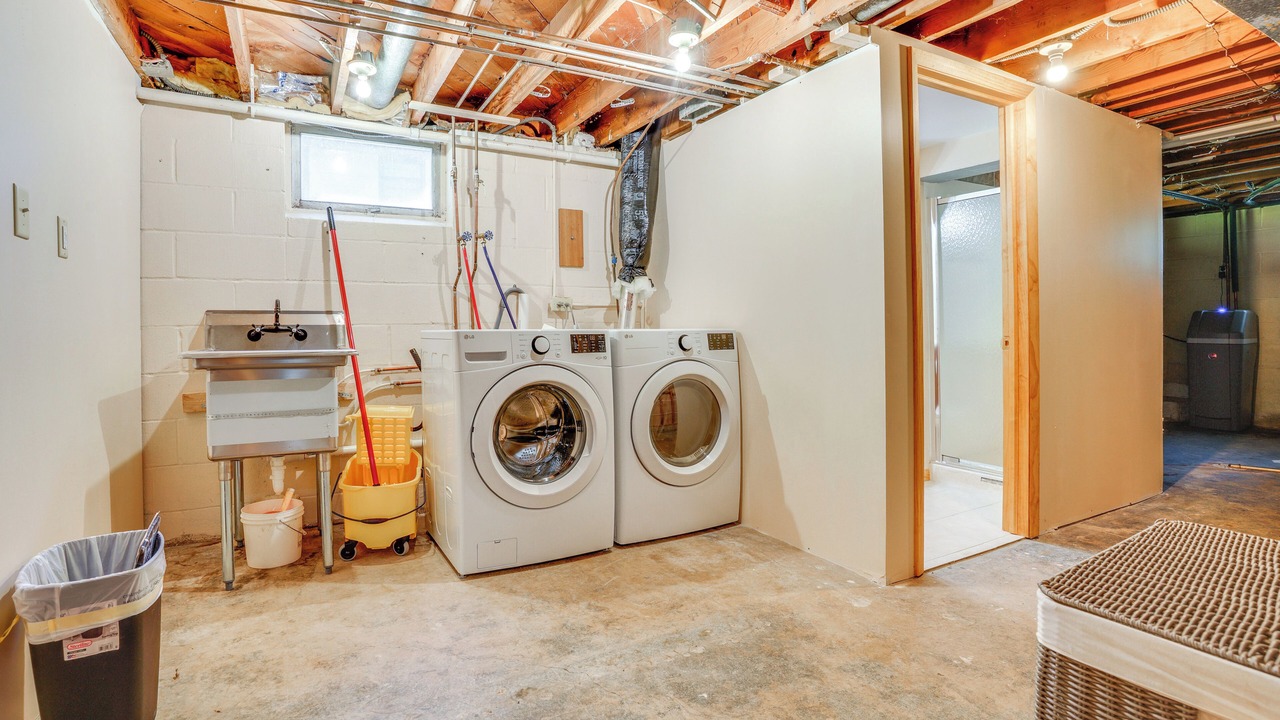 Photo of Bedroom in Brooklyn Center