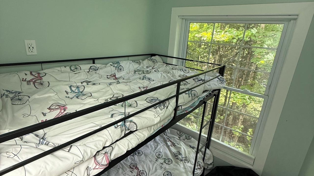 Photo of Bedroom in Baysville