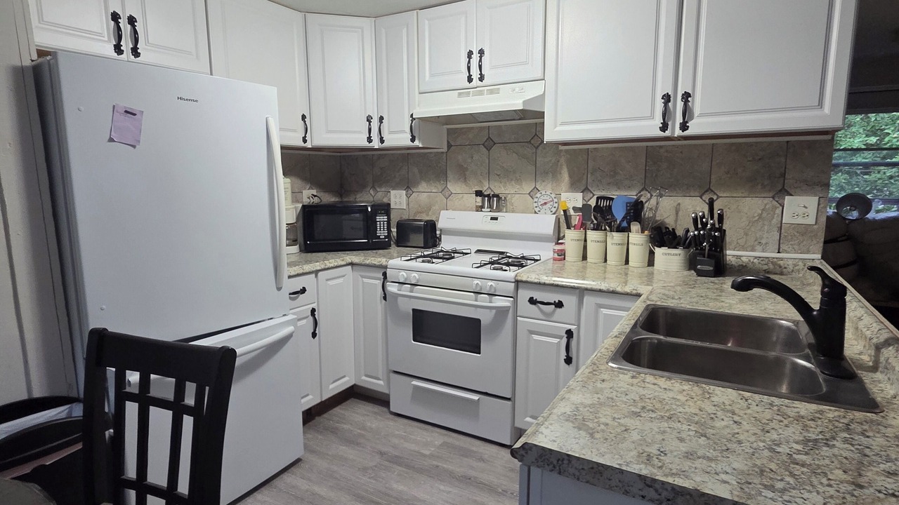 Photo of Kitchen in Rideau Lakes