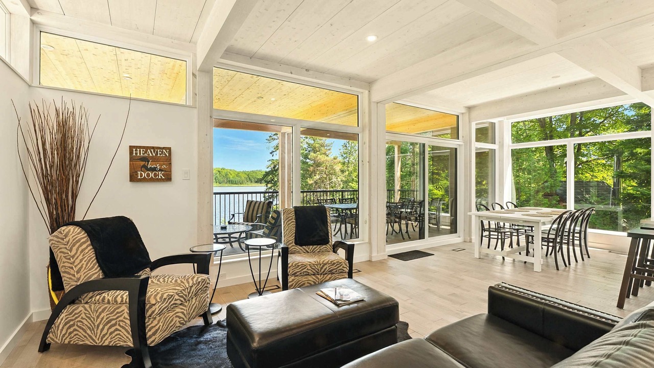Photo of Livingroom in Perry