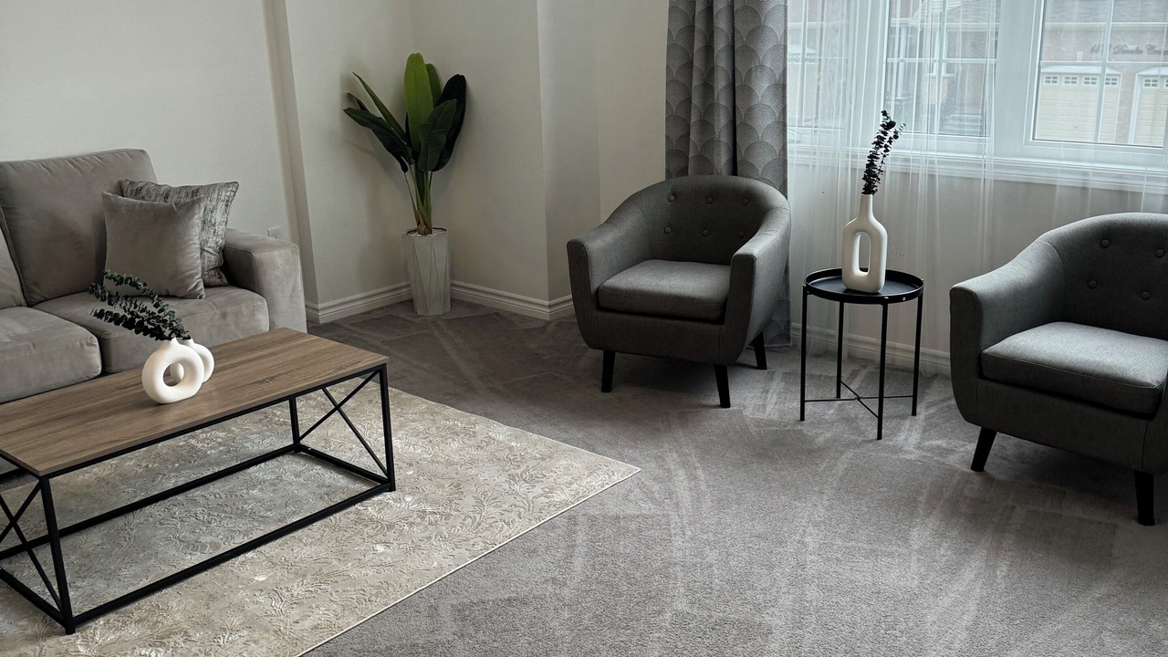 Photo of Livingroom in Durham Region