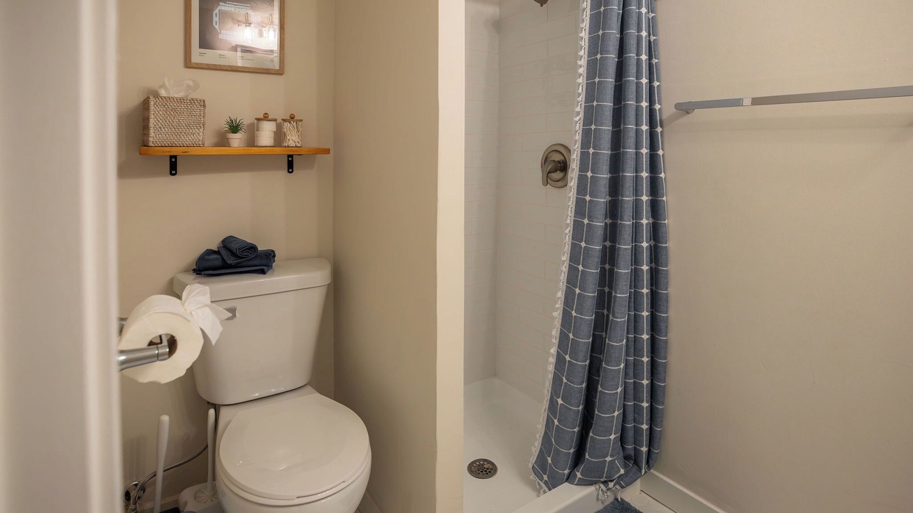 Photo of Bathroom in Midway