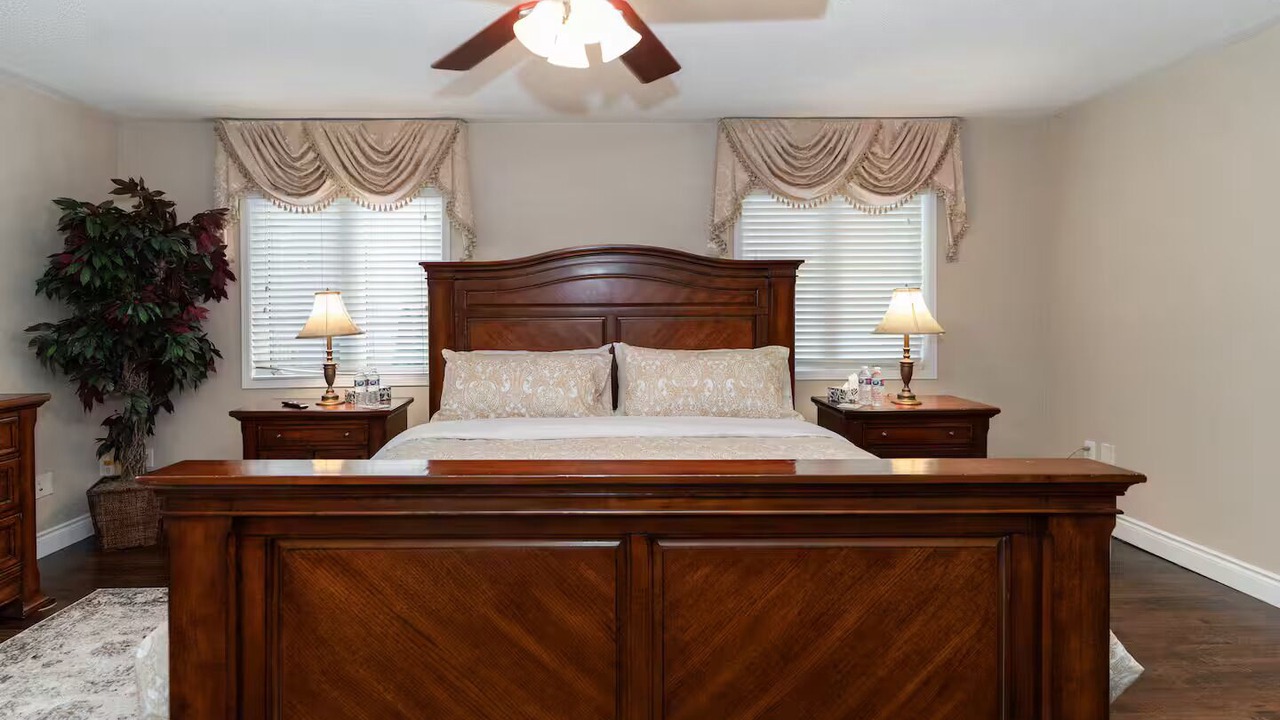 Photo of Bedroom in Hurontario