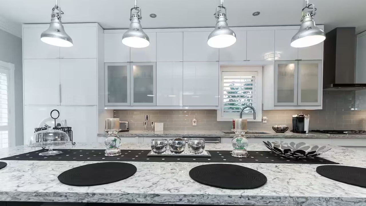 Photo of Kitchen in Hurontario