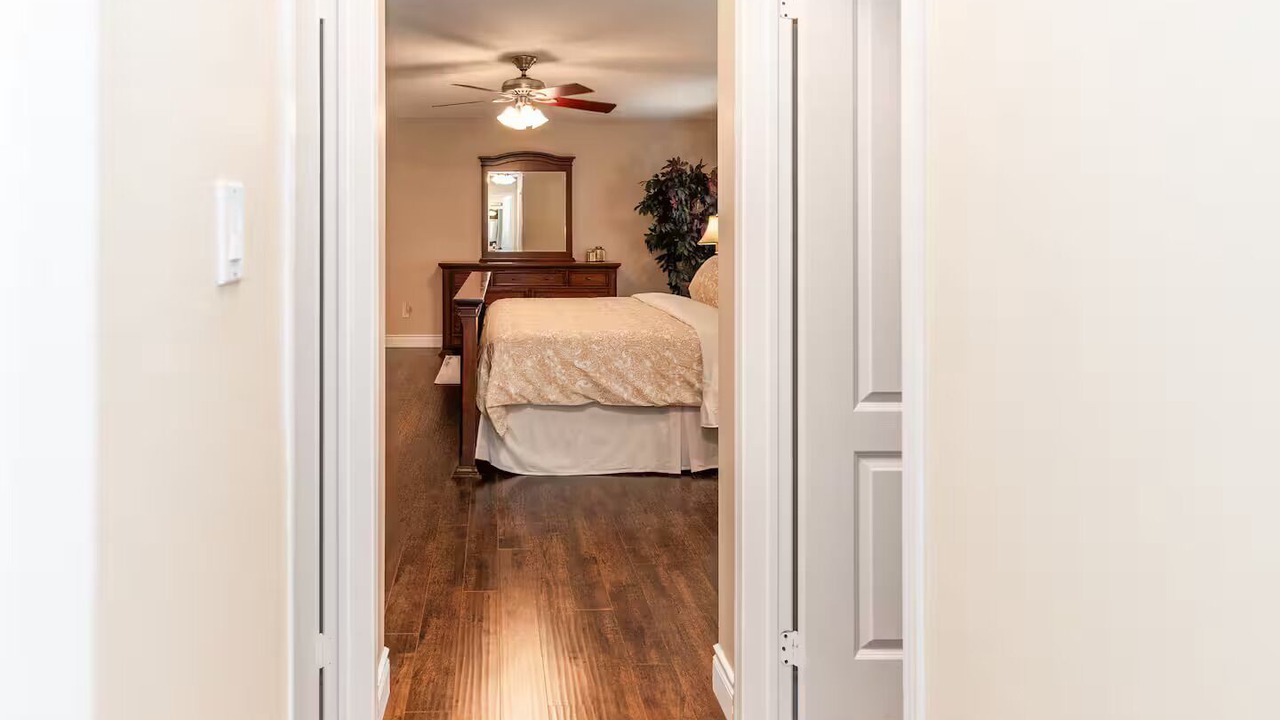 Photo of Bedroom in Hurontario