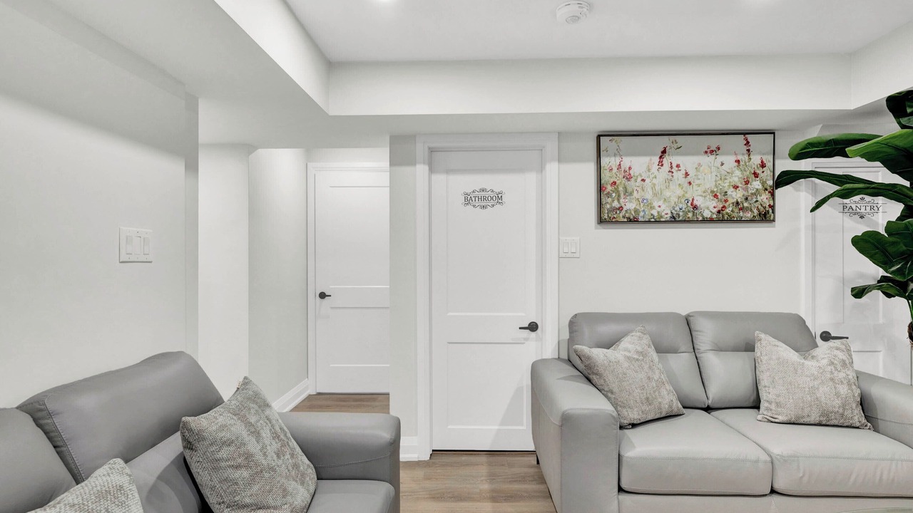 Photo of Livingroom in Caledon