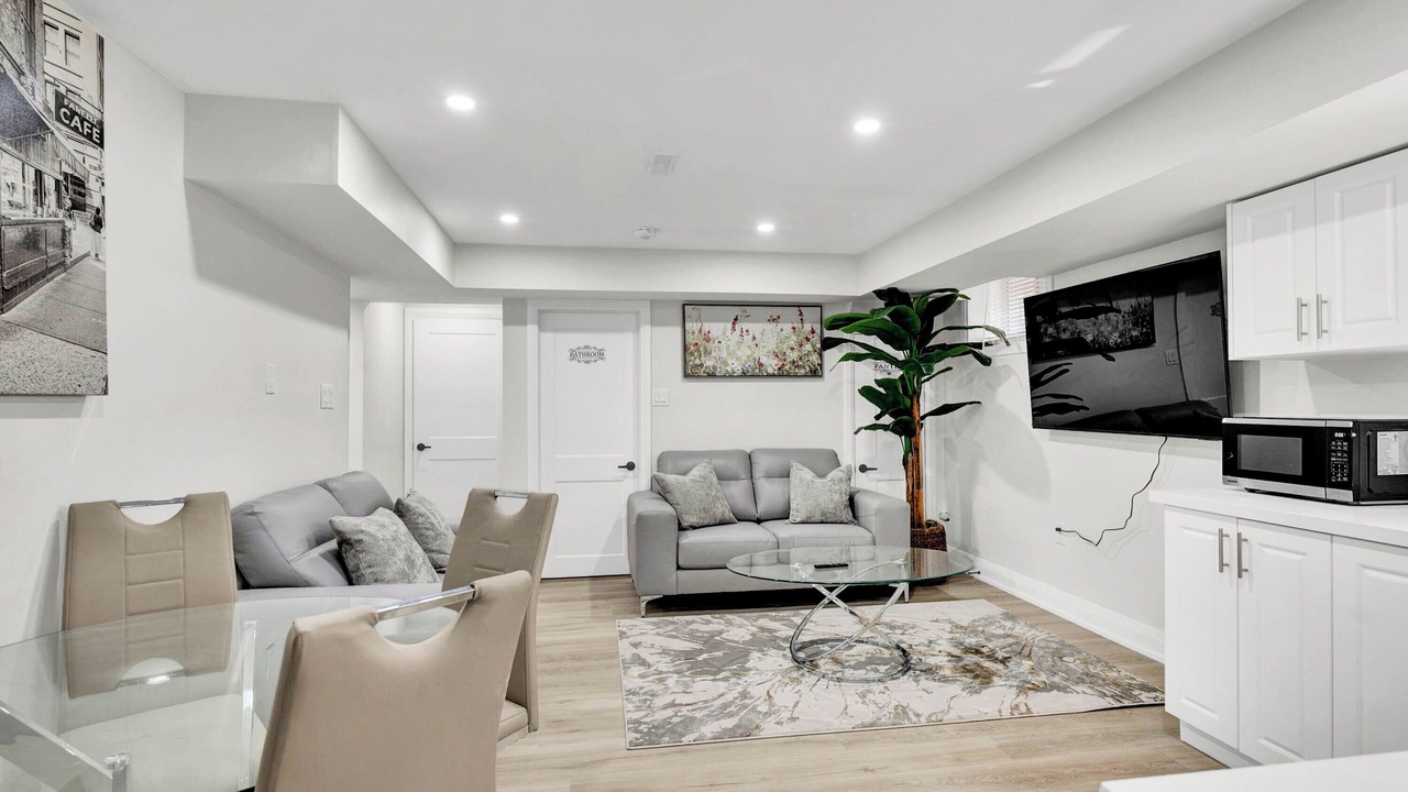 Photo of Livingroom in Caledon