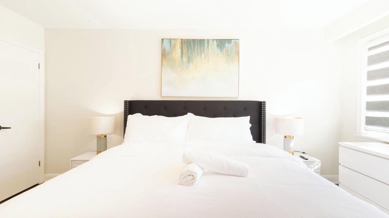 Photo of Bedroom in Thornhill