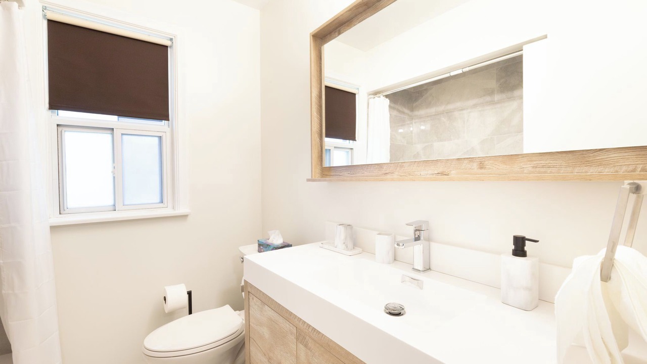 Photo of Bathroom in Thornhill
