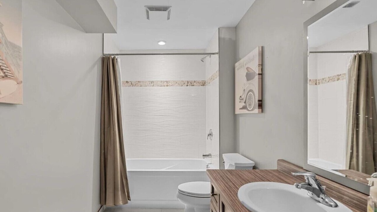 Photo of Bathroom in Grand Bend