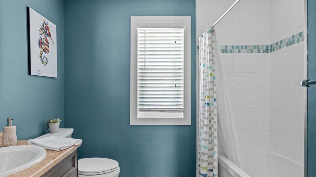 Photo of Bathroom in Grand Bend