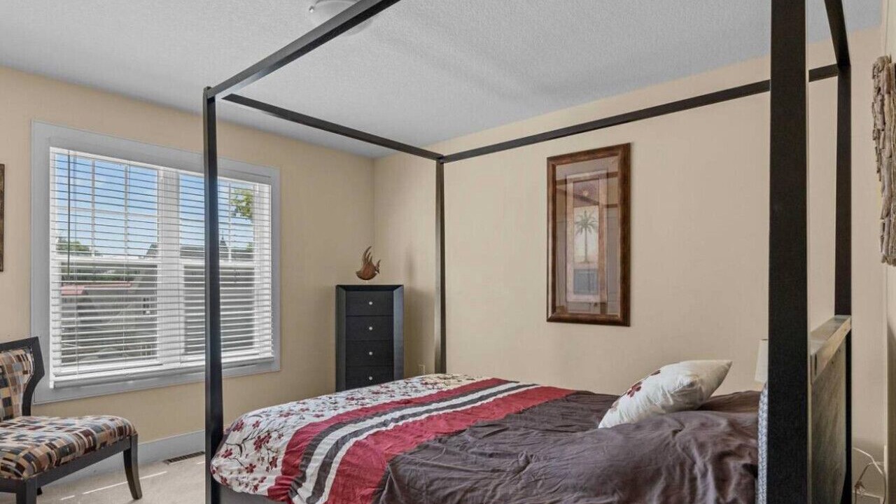 Photo of Bedroom in Grand Bend