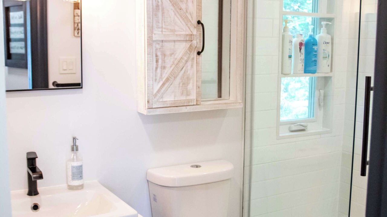 Photo of Bathroom in Gravenhurst