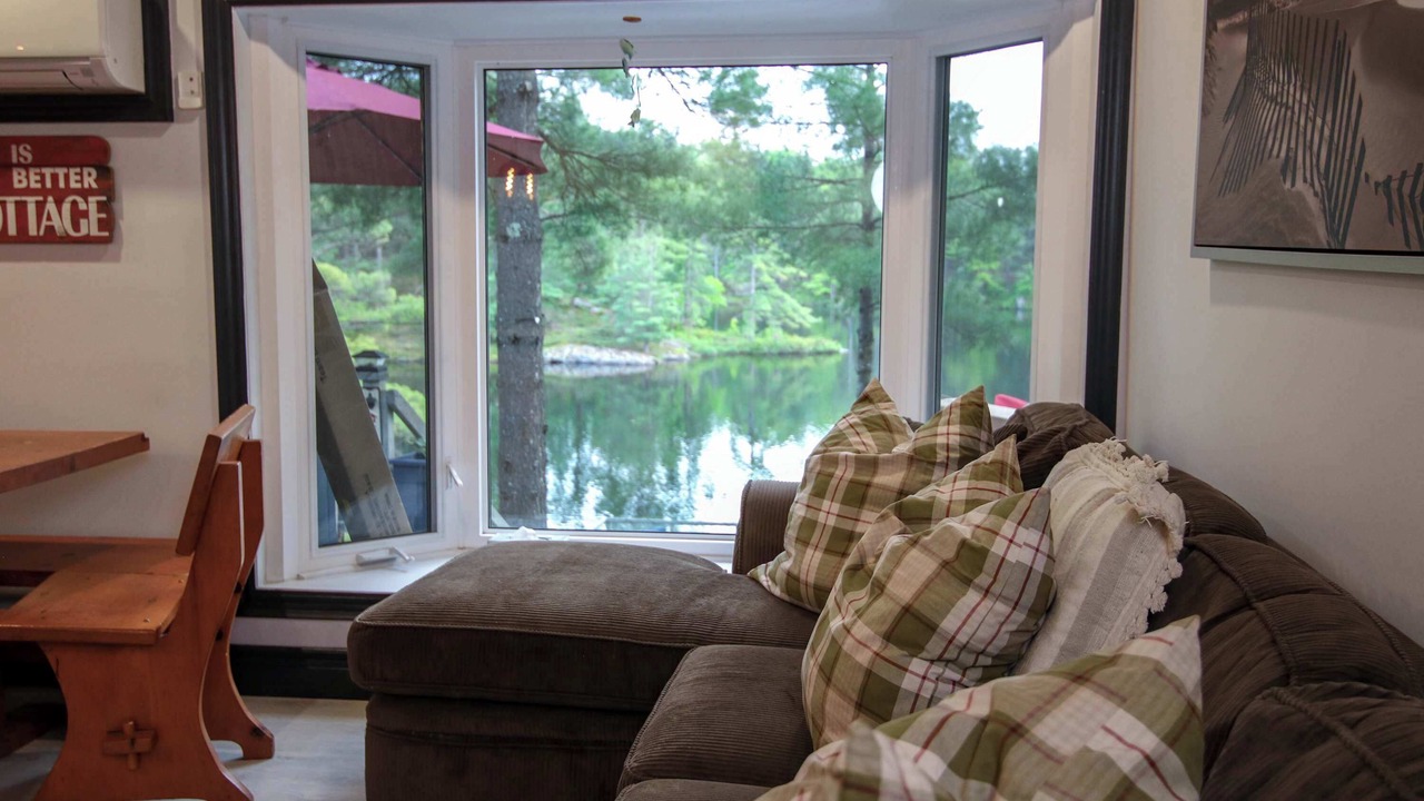 Photo of Livingroom in Gravenhurst