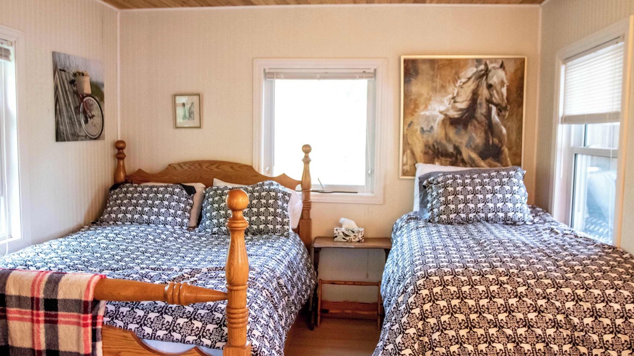 Photo of Bedroom in Gravenhurst