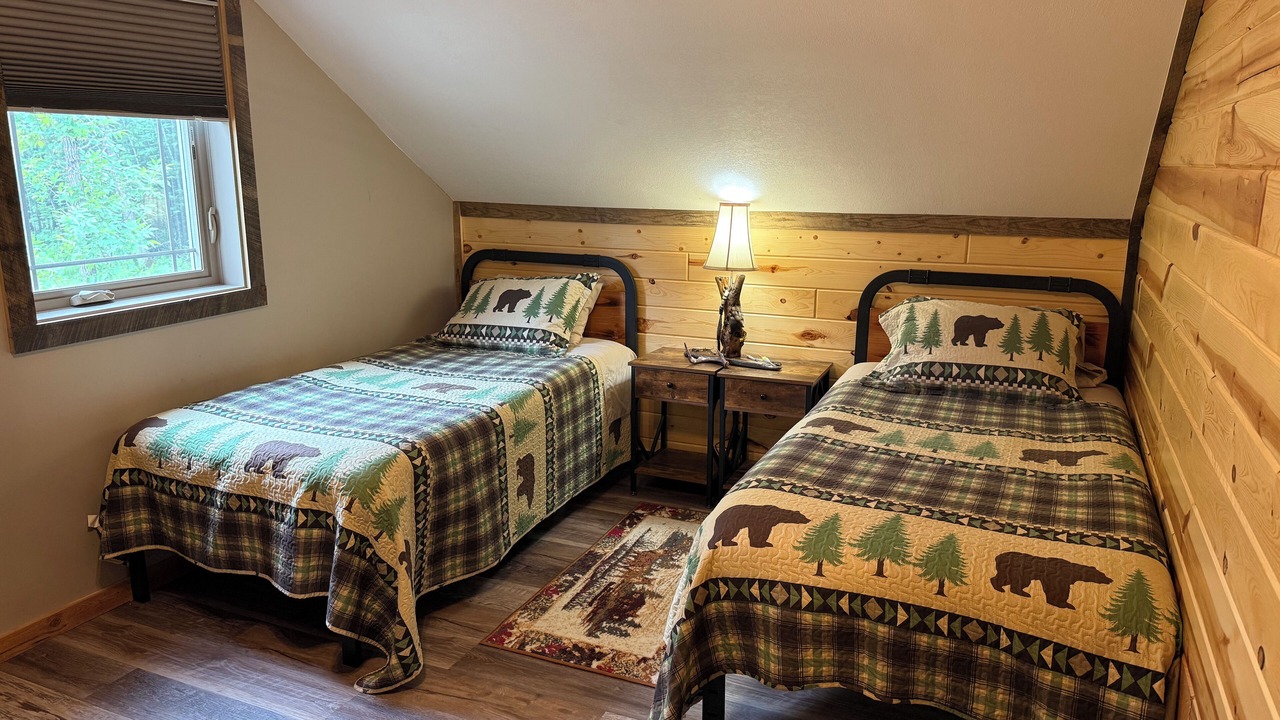 Photo of Bedroom in Crane Lake