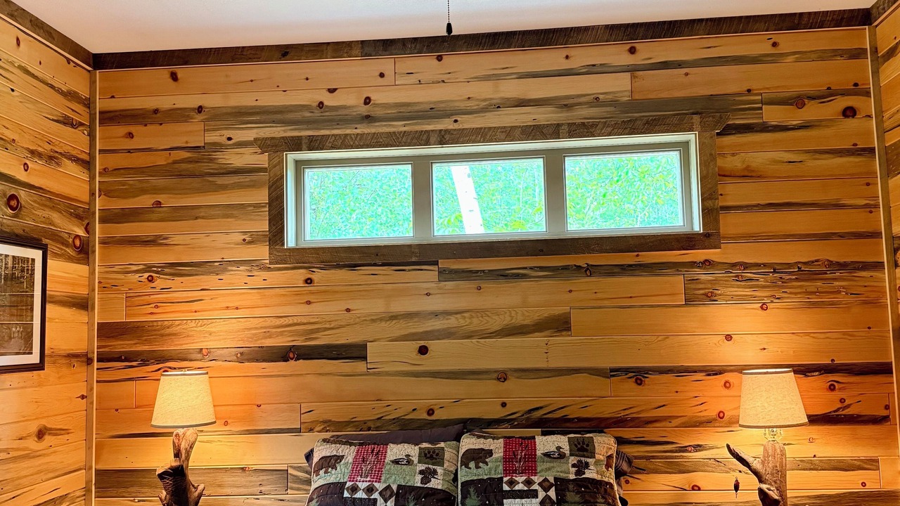 Photo of Bedroom in Crane Lake