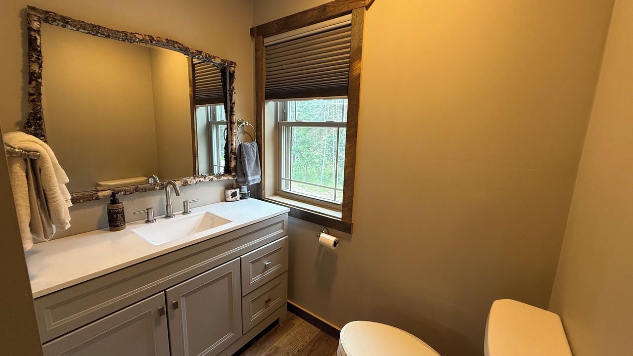 Photo of Bathroom in Crane Lake