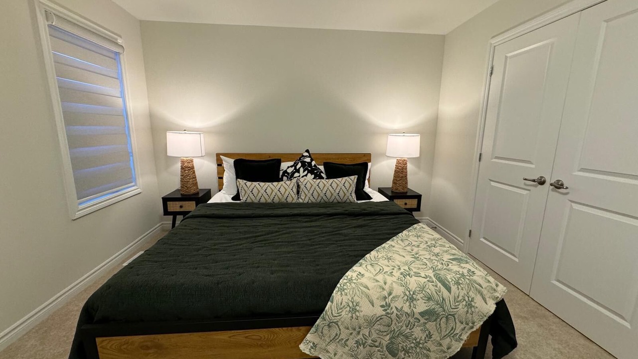 Photo of Bedroom in Gravenhurst