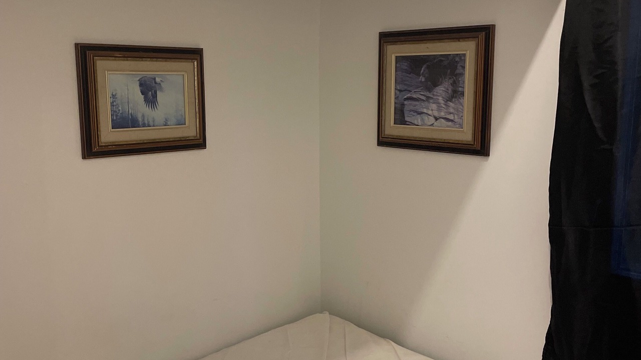 Photo of Bedroom in Head