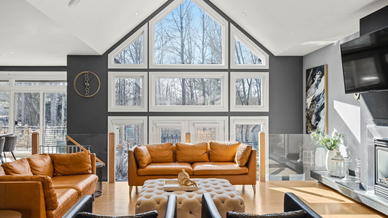 Photo of Livingroom in Ottawa Division